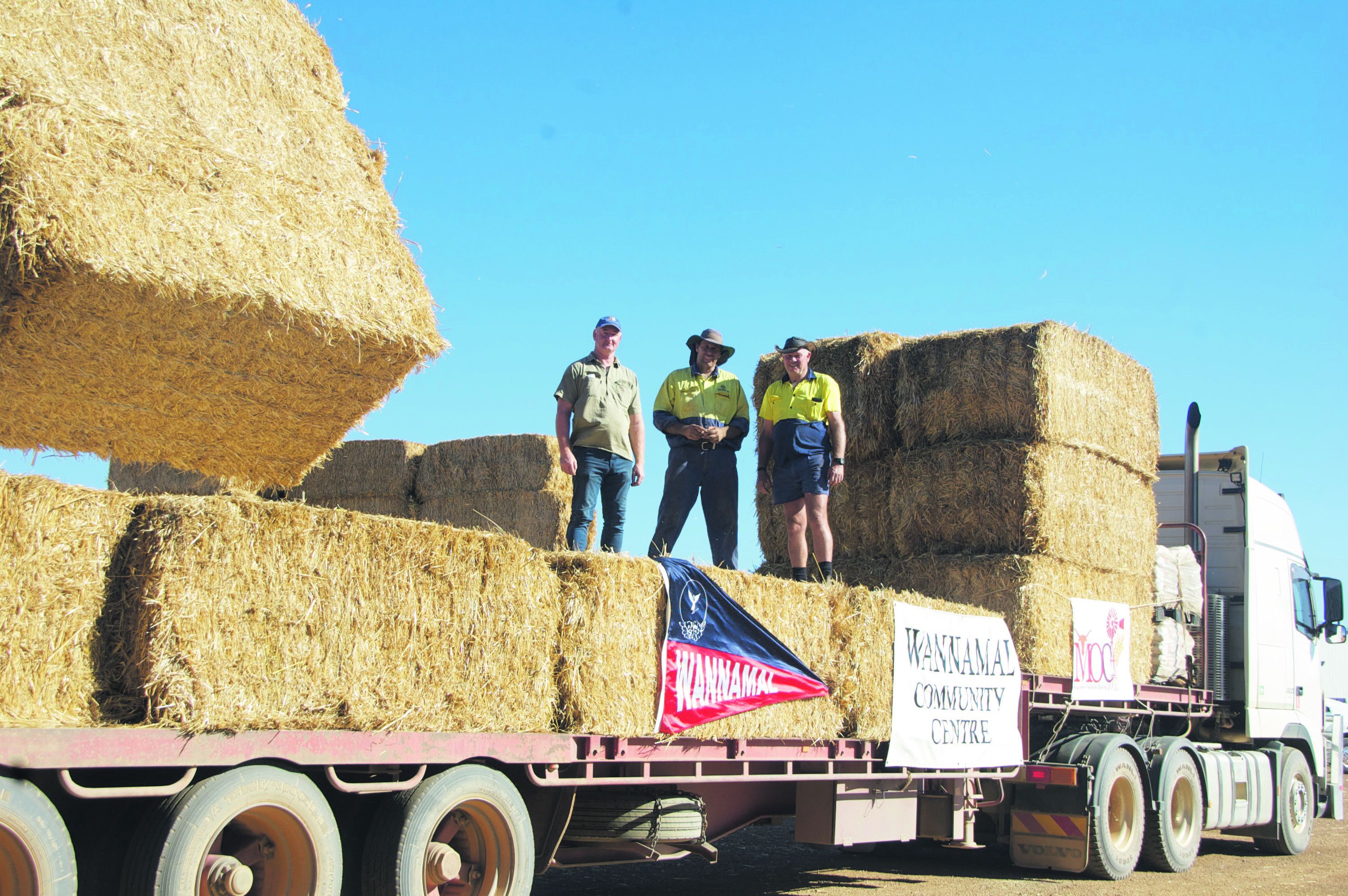 Community hay drive to Waroona farmers Feb 2016